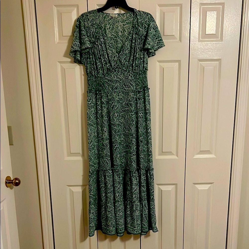 Elegant Green Patterned Women's Dress
